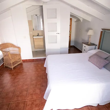 Country house Casas Isabel
