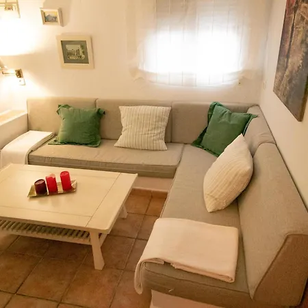 Casas Isabel